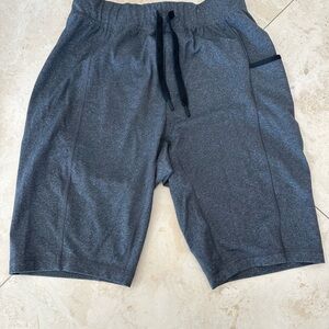 Lululemon NWOT men s short size small